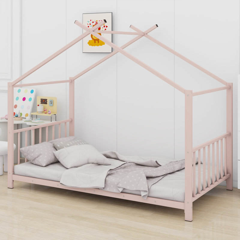 Lit plateforme en métal, Rose