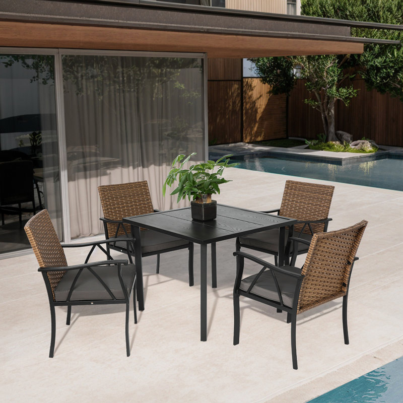 Table et chaises d'extérieur en osier 5 pièces pour la cour