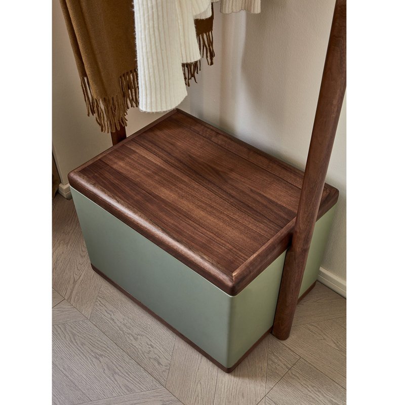 Portemanteau en bois de noyer massif