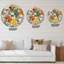 Horloge murale traditionnelle avec fleurs exotiques rétro orange et jaune-60186774