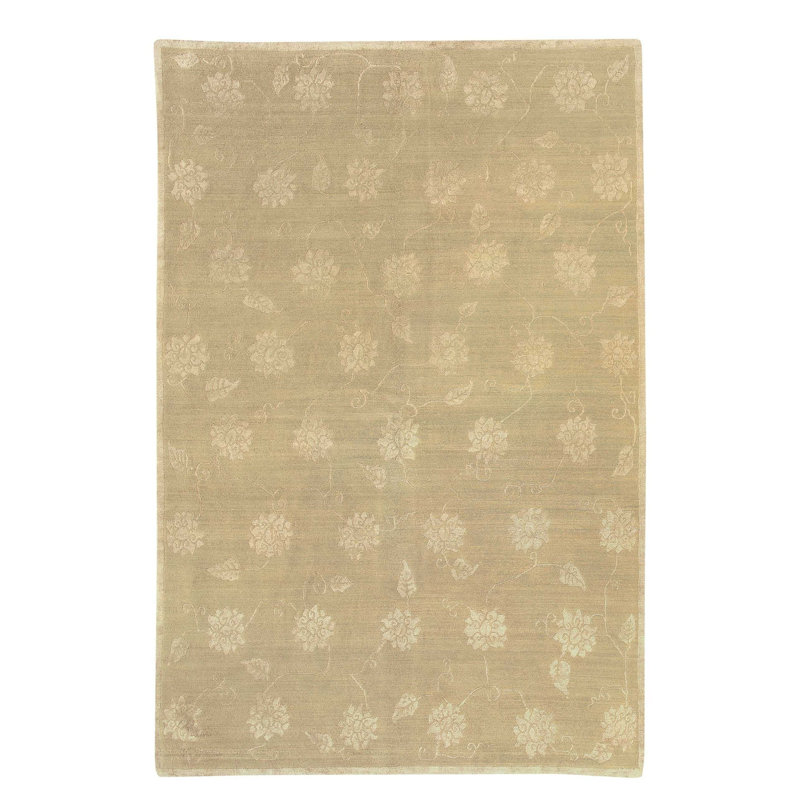 Wool Floral Area Rug in Beige/Neutral, Rectangle 6' x 9'