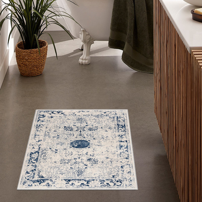 Tapis bleu marine délavé 2 pi x 5 pi