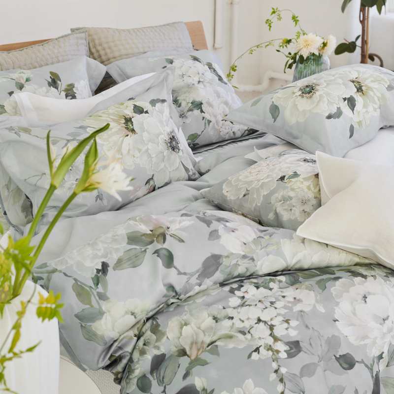 Fleurs Blanche Platinum Duvet Cover, King Duvet Cover