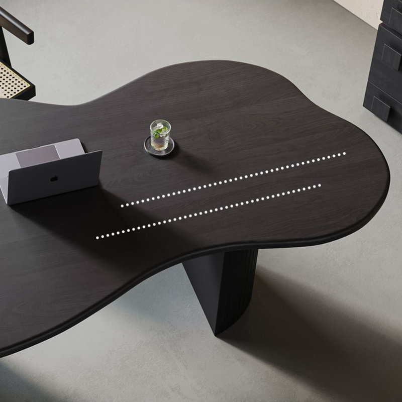 Lippert, Black