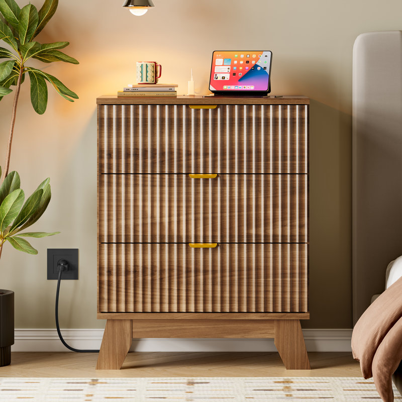 3-Drawer Nightstand with USB Hub, Fluted Design, Natural Oak Finish for Bedroom, Dorm, Apartment, Brown