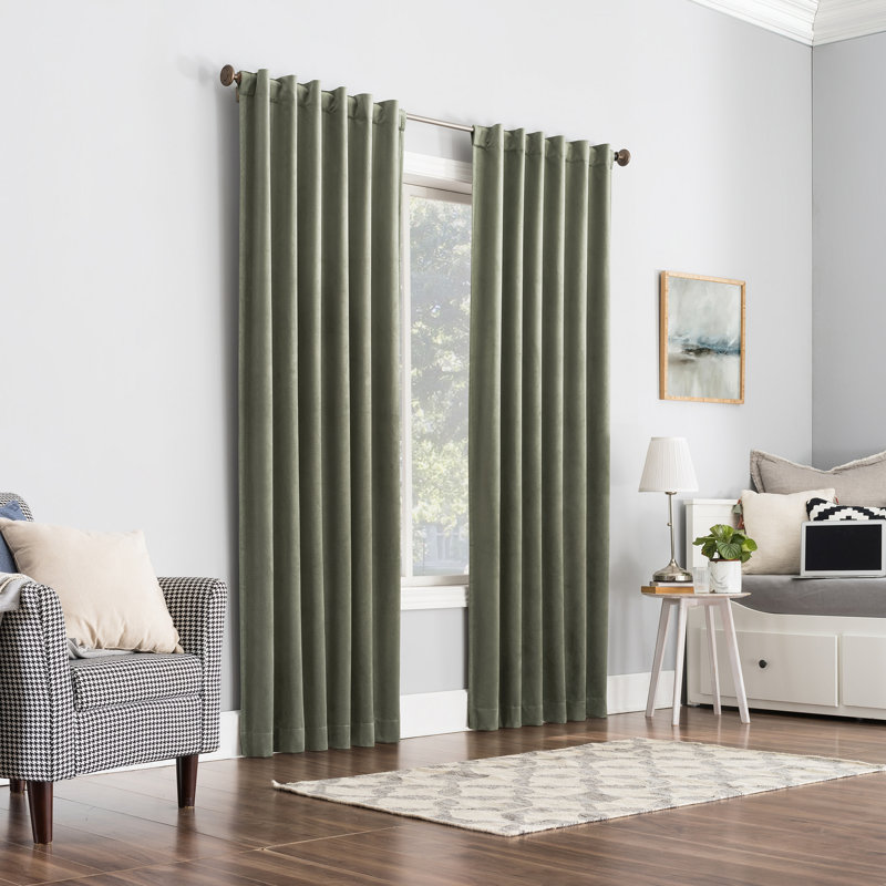 Velvet Noise Reducing Thermal Extreme 100% Blackout Back Tab Curtain Panel, 50" W x 84" L, Moss Green