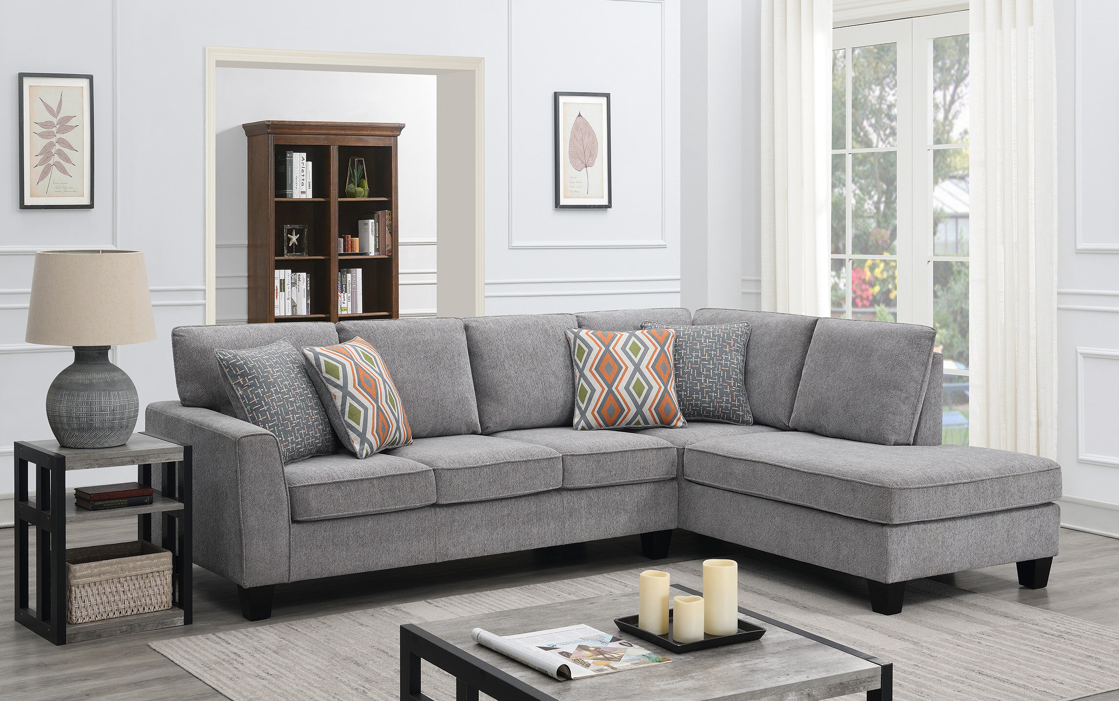 Sectional couch with right deals side chaise