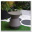 Table d'appoint d'extérieur robuste en faux terrazzo-472701904