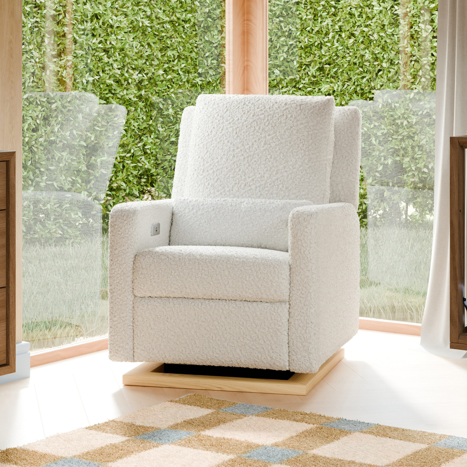 Sigi Nursery Power Recliner, Cream Shearling