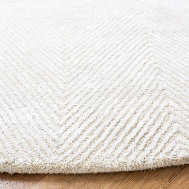 Keough Hand Tufted Viscose/Wool/Cotton Chevron Rug in Ivory/Beige, Round 6'