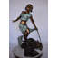 Statue en bronze de jeune fille qui court avec son chien - Taille: L 16 po x l 36 po x H 39 po.