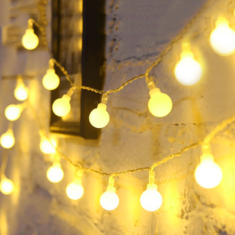 Bethzy Indoor 40 - Bulb 5.9'' Battery Powered Globe String Light