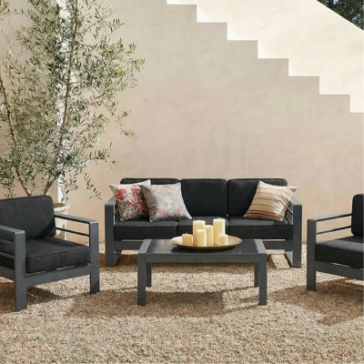 Caggiano 5 - Person Patio Conversation Set with Cushions