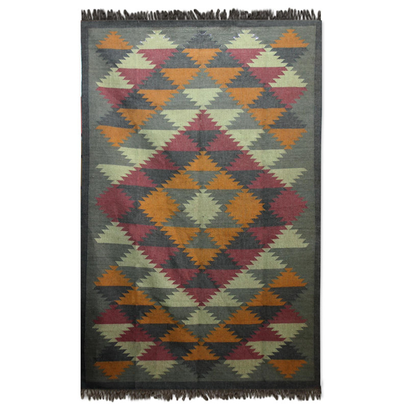 Tapis gris tissé à la main
