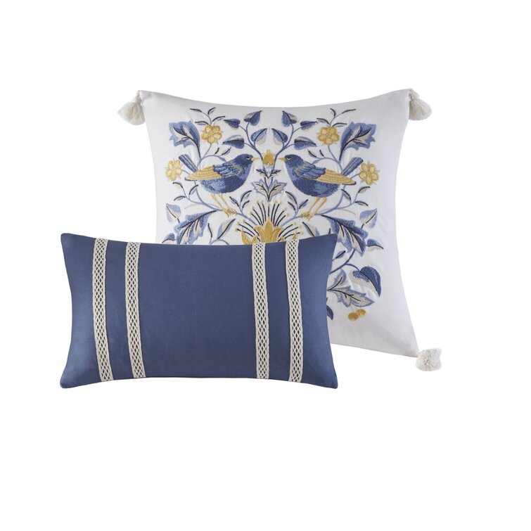 Coordinating Your Comforter Set With Your Throw Pillows – ONE