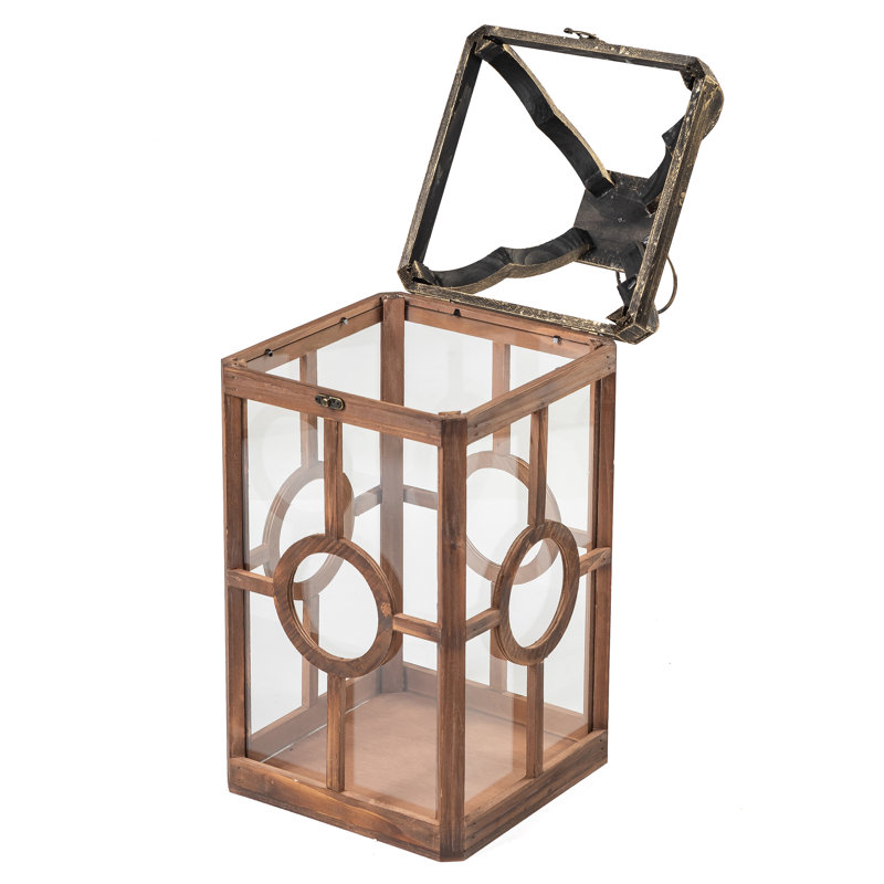 Outdoor Wall Lantern
