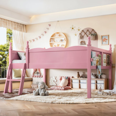Lit mezzanine pleine grandeur avec garde-corps pleine longueur, lit mezzanine bas en bois massif avec échelles et tablette à côté, forme chic et conception à profil bas, rose