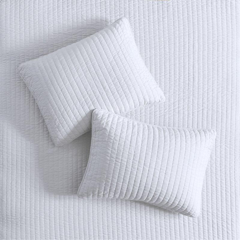 Ensemble de courtepointe 3 pièces White King / Cal King, Blanc, Courtepointe très grand + 2 taies décoratives