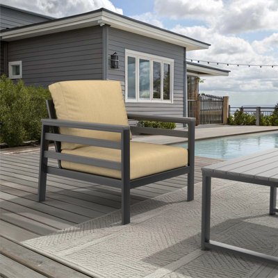 Chaise de patio avec coussins Sunbrella® Townsend