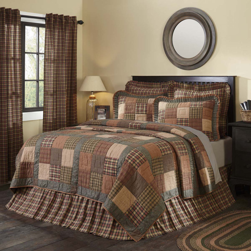 Crosswoods Dark Olive Green/Russet/Standard Cotton Reversible Farmhouse, Queen  Quilt