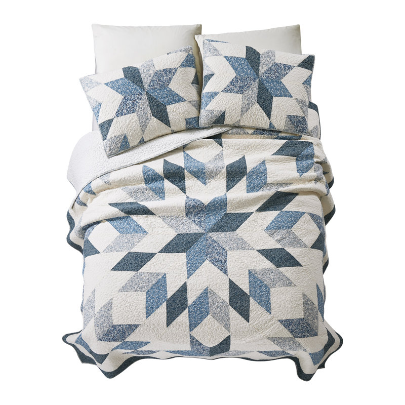 Bright Star Patchwork Quilt Set, Queen Quilt + 2 Standard Shams