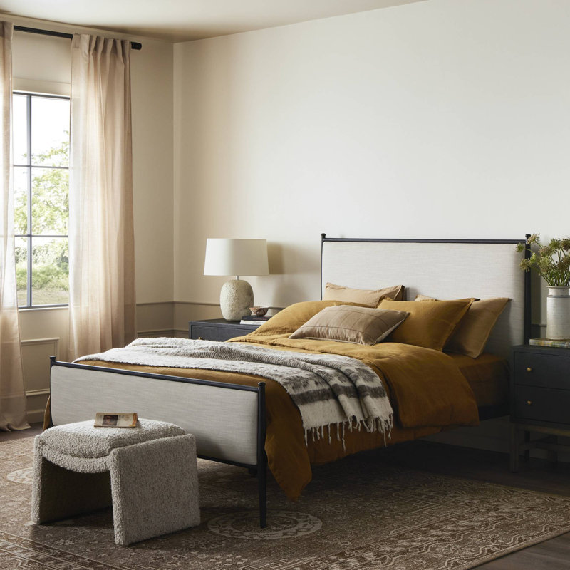Xander Bed, Queen, Savoy Parchment