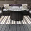 Tapis noir à motif abstrait tissé à plat à la main Perci-26601839