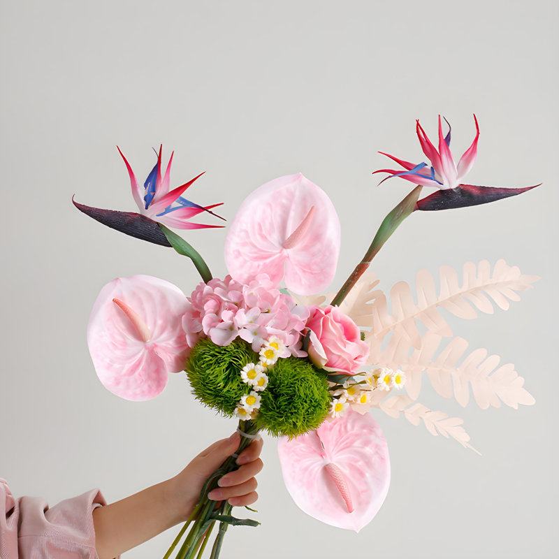 Ornements de fleurs simulées