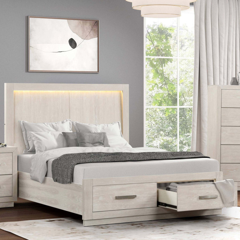 Transitional Eastern King Size Bed