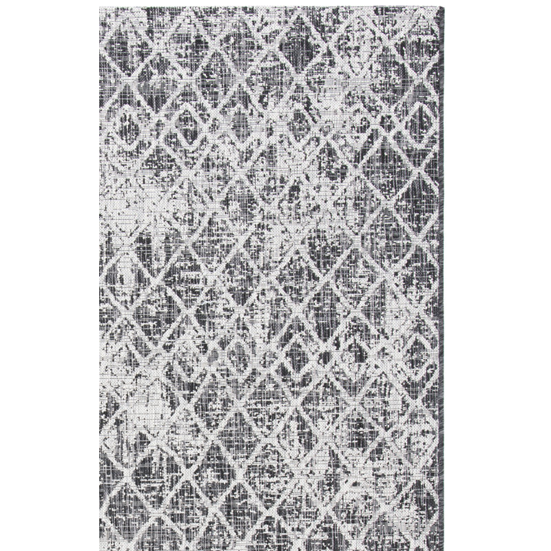 Tapis d'intérieur / extérieur à motif géométrique Courtyard Performance, Rectangle 4 pi x 5 pi 7 po