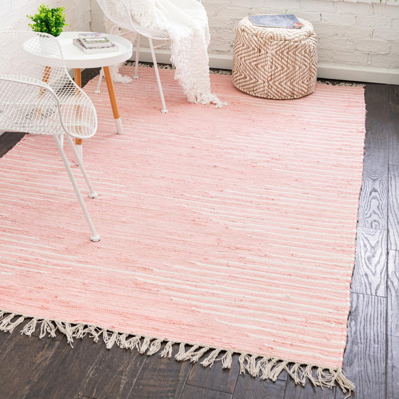 Tapis rose / blanc en coton tissé à la main, Rectangle 4 pi 1 po x 6 pi 1 po