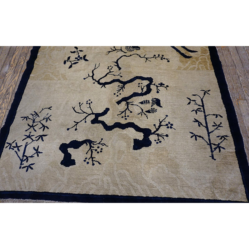 Tapis ivoire à motif de chauves-souris chinoises