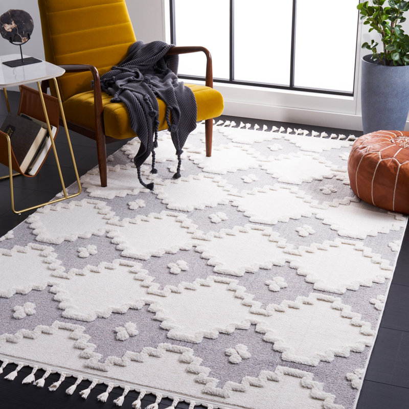 Shiflet Performance Geometric Rug, Rectangle 5'3" x 7'6"
