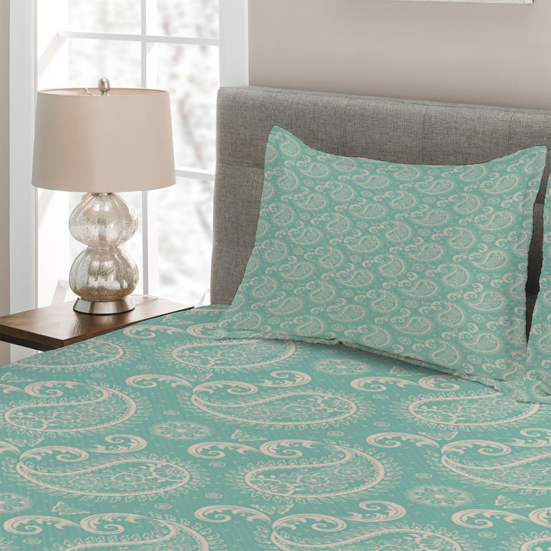 Traditional Polyester Paisley Coverlet, King Bedspread + 2 Shams