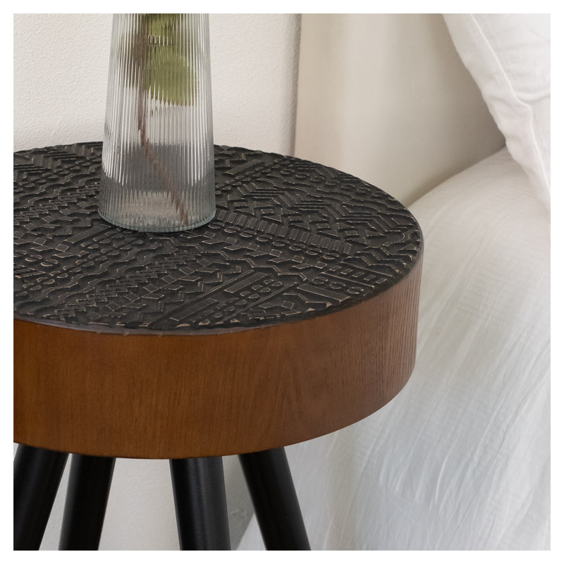 Table d'appoint ronde, table d'appoint en bois brun de 15,7 pouces avec pieds courbés pour le salon ou la chambre à coucher