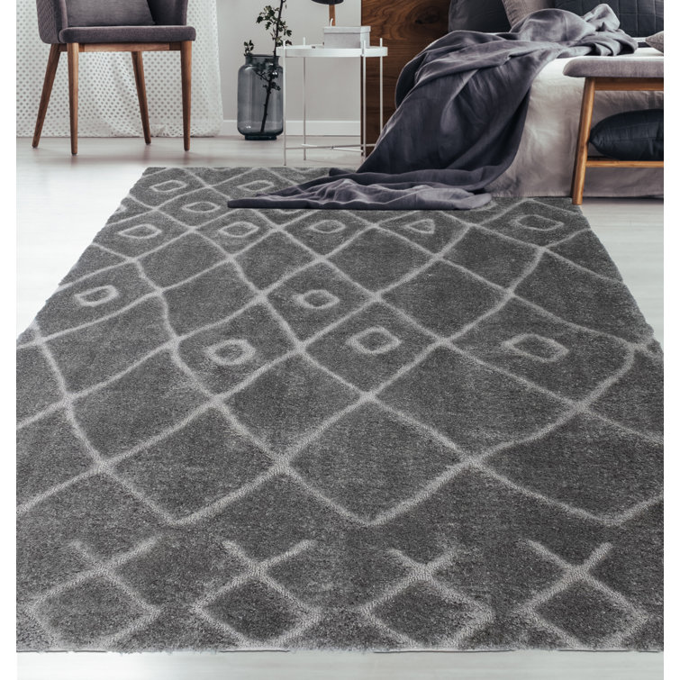 Argueta Geometric Indoor Rug