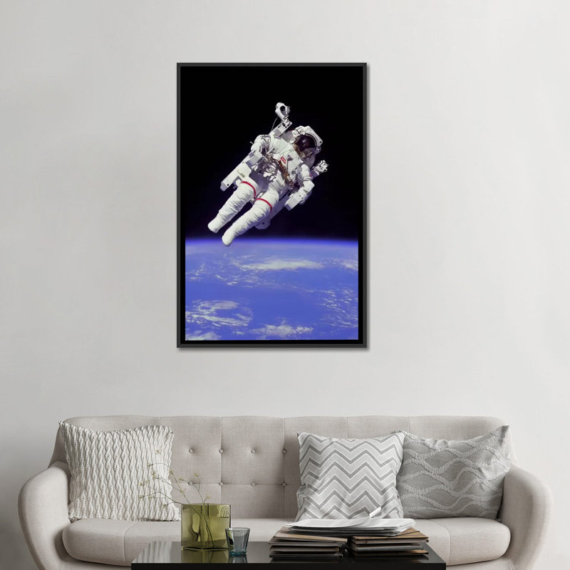 «NASA Astronaut» par Lenworth, reproduction d'art graphique sur toile non encadrée, H 26 po x l 18 po x P 1,5 po, Non mat