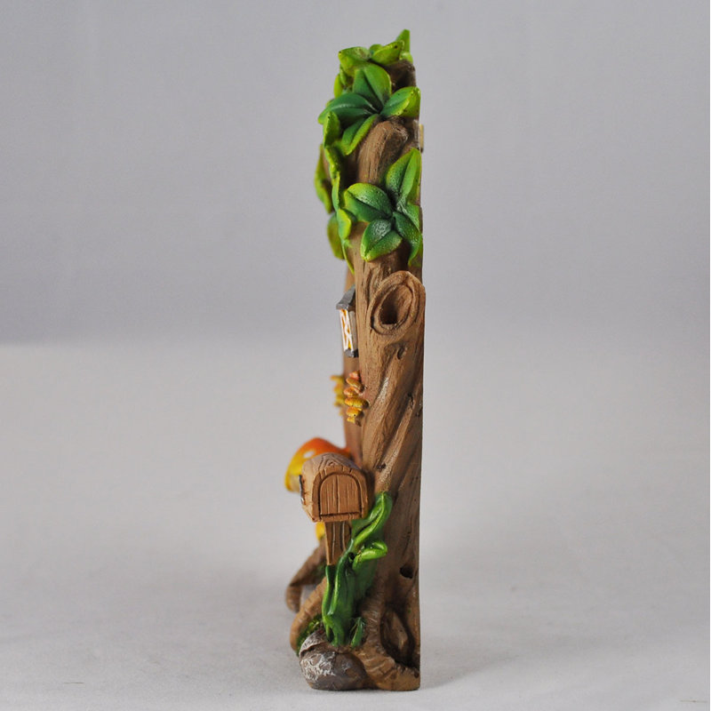 Conard Plants & Flowers Plastic Garden Statue