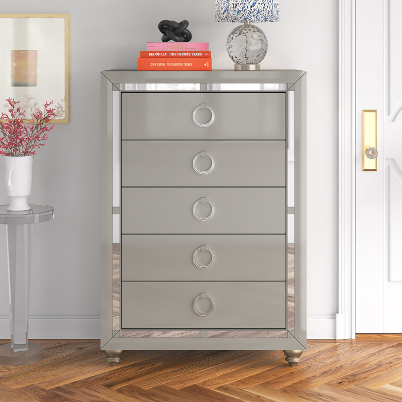 Commode d'extérieur à miroir vertical à 5 tiroirs l 33 po Kosta 