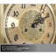 Élégante horloge de plancher en bois massif avec motifs floraux sculptés à la main