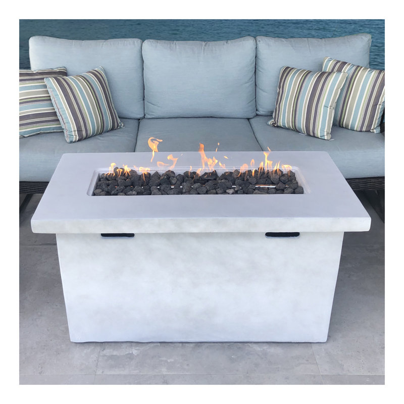 Foyer de table d'extérieur au propane en béton renforcé de fibres H 25 po x l 42 po, Gris
