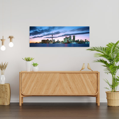 Toronto, Ontario, Canada, art dramatique abstrait contemporain, art mural de la ville
