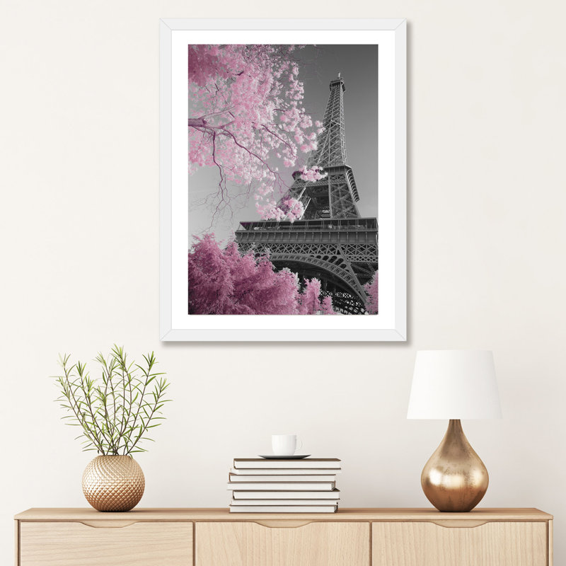 «Paris Eiffel Tower XIII», reproduction, H 24 po x l 16 po x P 1 po, Papier blanc