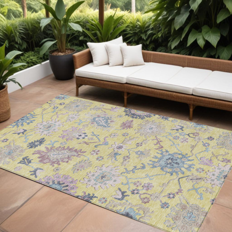 Tapis lavable extérieur 10 pi x 14 pi jaune lavande et bleu floral