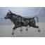 Statue en bronze Ming Trotting Trotting Bull - Taille: L 13 po x l 3 po x H 10 po. 