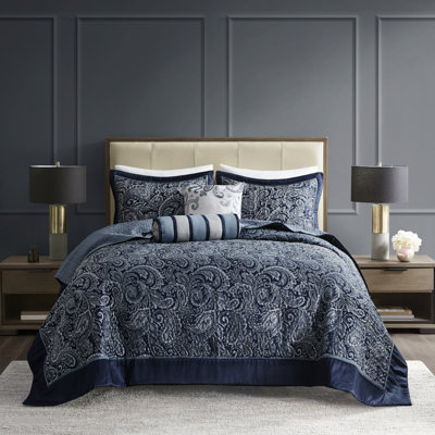 Literie bleu marine avec coussins - Design classique et facile à entretenir pour une chambre à coucher pratique 5 pièces dans un magnifique matériau cachemire durable