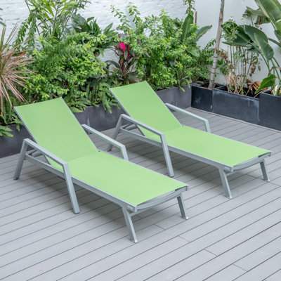 Chaise longue inclinable pour l'extérieur avec roulettes, structure en aluminium thermolaqué et filet respirant, dossier réglable pour la piscine et la terrasse