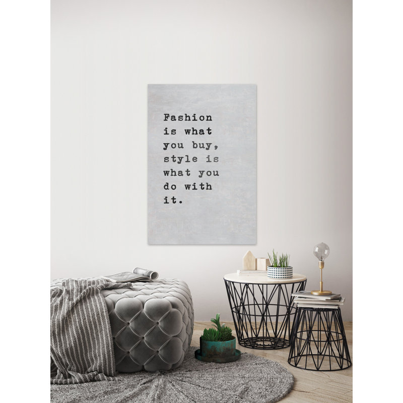 Reproduction d’art textuel sur toile tendue « Fashion is what you », H 12 po x l 8 po x P 1,5 po