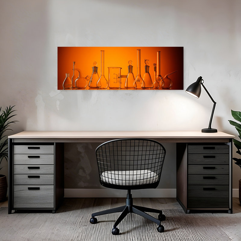 Art contemporain, verrerie scientifique, art mural, H 36 po x l 12 po