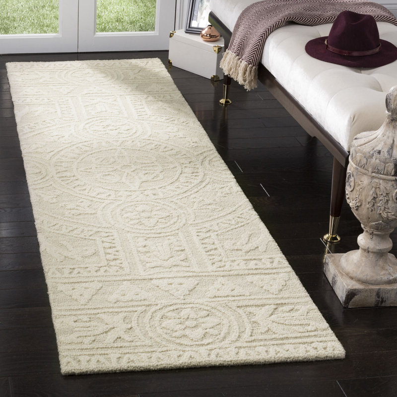 Ferrera Floral Handmade Tufted Wool Light Gray/Ivory Area Rug, Rectangle 2' x 3'